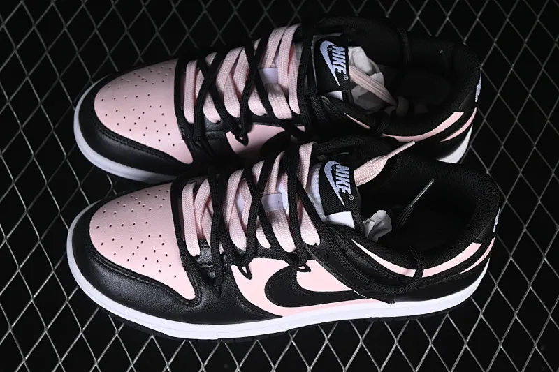 All Categories Nk SB Dunk Series Nk SB Dunk Low Low-top sneakers Nike SB Dunk Low Black Pink Straps Low-top casual sneakers CW1590-100